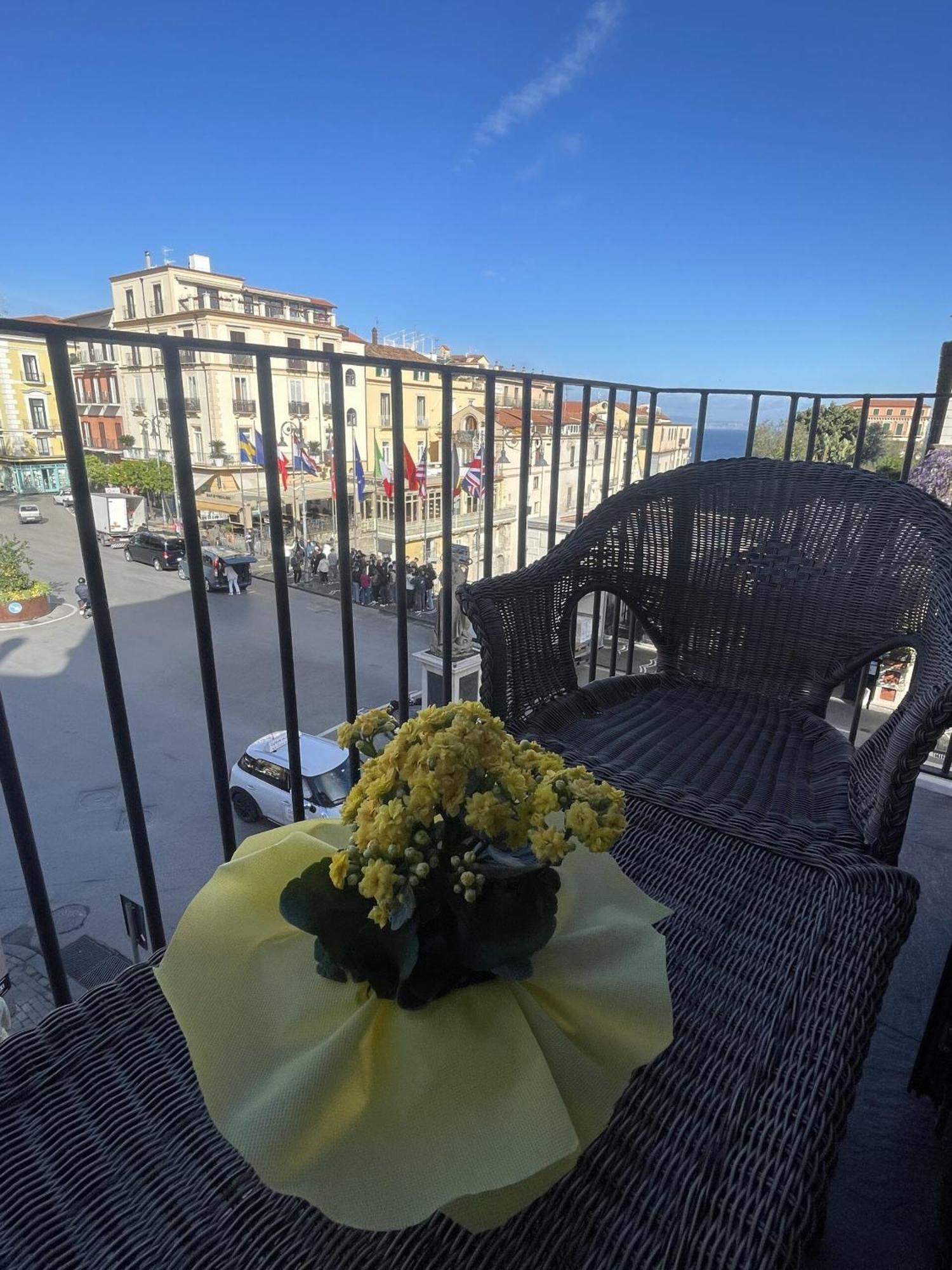 Bed and Breakfast Ambasciata Sorrento Relais Exterior foto